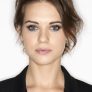 Lyndsy Fonseca is Alex Udinov