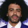 Daveed Diggs is Narrator (voice)