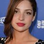 Anna Hopkins is Jessica 