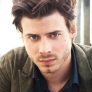 François Arnaud is Tommy Castelli