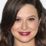 Katie Lowes is Rachel Deloache Williams