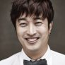 Jung Myung-hoon is Young-mo