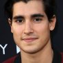 Henry Zaga is Luca Novak