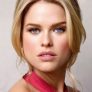 Alice Eve is Kristen