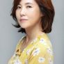 Shin Young-jin is Kim Mi-ok