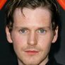 Shaun Evans is Elliot Glover